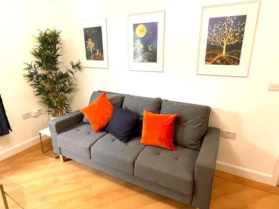 The Woodlands, Shortstay, Ideal For Families, Relocation, Contractors, Travel Stay Horley Kültér fotó